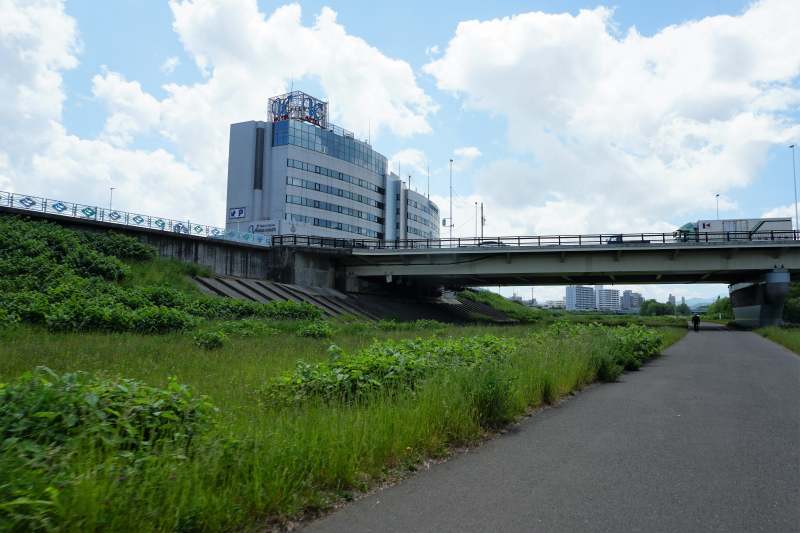 南19条大橋手前の豊平区河川敷