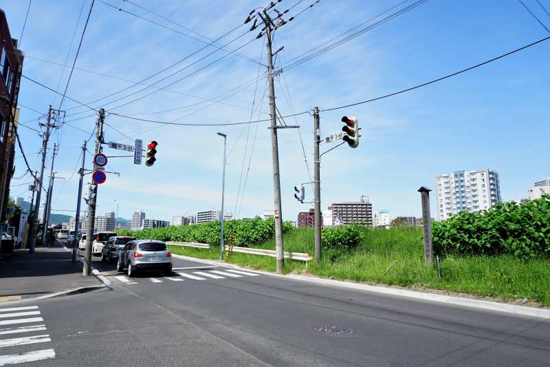 「札幌開祖 志村鉄一翁居住の地跡」の碑