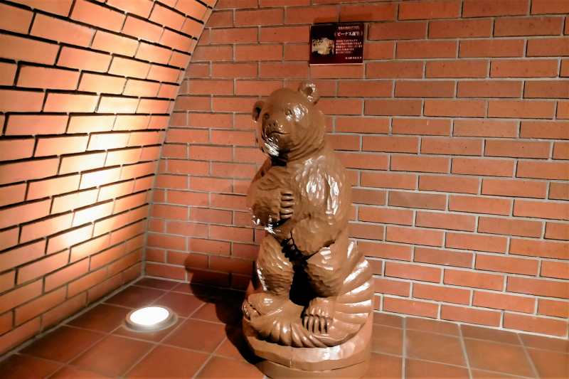 森のスパリゾート 北海道ホテル 木彫り熊