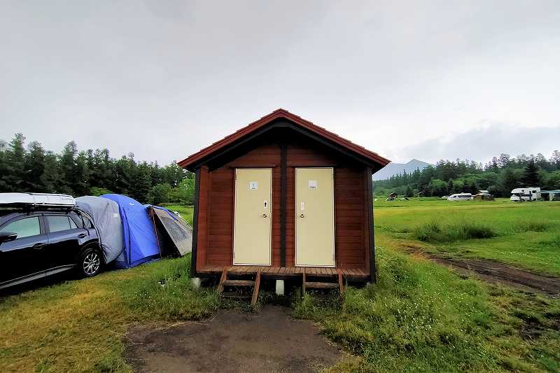 星に手のとどく丘キャンプ場のトイレ