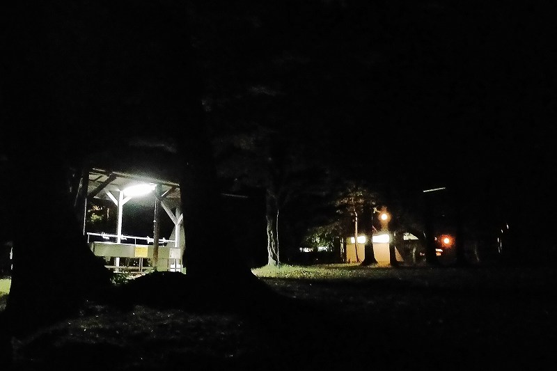夜間の仲洞爺キャンプ場