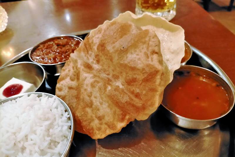 南インド料理ダクシン八重洲店　プーリ・パパド