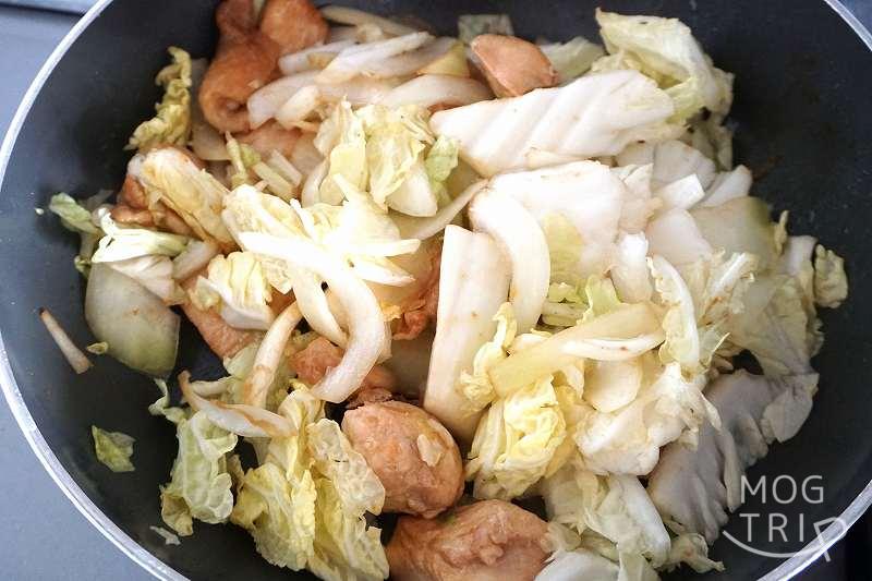 ヨシケイの「口コミ・評判」鶏肉と野菜を焼いた様子